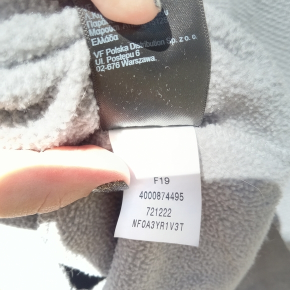 The North Face Men's 1/4 Zip-Up Pull Over Sweater in Light Gray Size Small - Picture 5 of 6